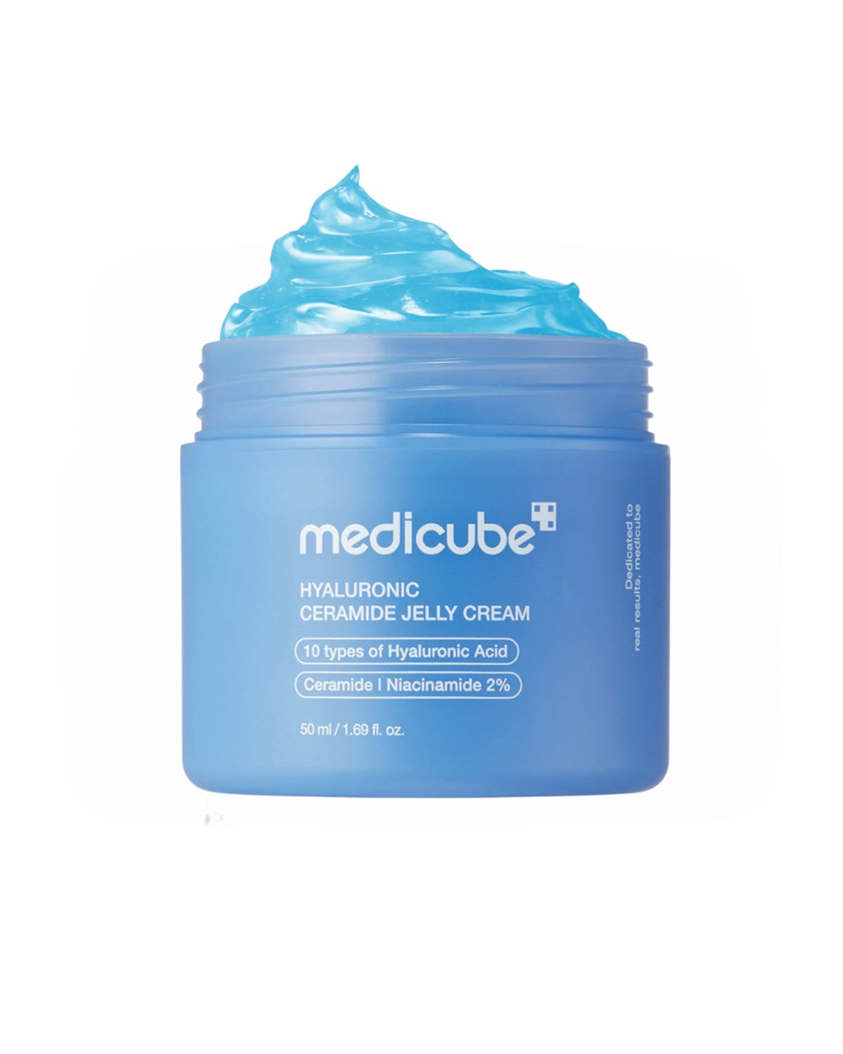 Medicube - Hyaluronic Ceramide Jelly Cream é um creme gel leve desenvolvido para proporcionar hidratação intensa ao mesmo tempo que reforça a barreira cutânea. A fórmula combina várias formas de ácido hialurónico, um complexo avançado de ceramidas, squalane e niacinamida para ajudar a pele a sentir-se mais preenchida, mais macia e mais resistente às agressões externas.

O creme também contém ectoína, péptidos e antioxidantes que ajudam a cuidar da pele e a preservar a hidratação ao longo do dia. A textura l