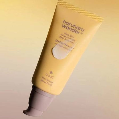 {{Haruharu Wonder Black Rice Moisture Airyfit Sunscreen – Protetor Solar Hidratante FPS 50+}} cosmética coreana em Portugal KEVA Cosmetic.