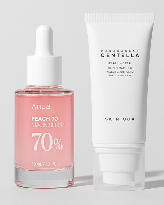 Anua Peach 70 Niacin Serum e SKIN1004 Centella Tone-Up Sunscreen lado a lado — cuidados coreanos para iluminar, uniformizar e proteger a pele sensível com niacinamida e centella asiática