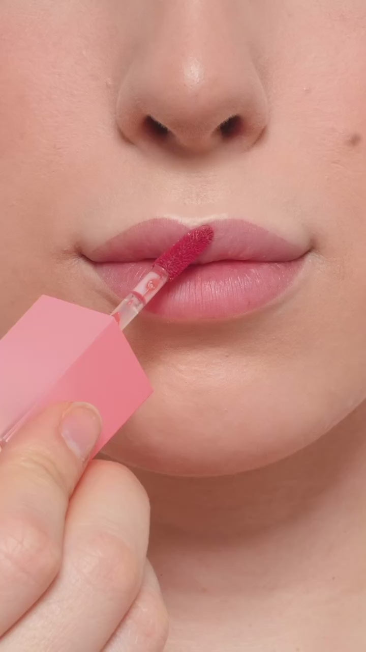 MACQUEEN_gloss